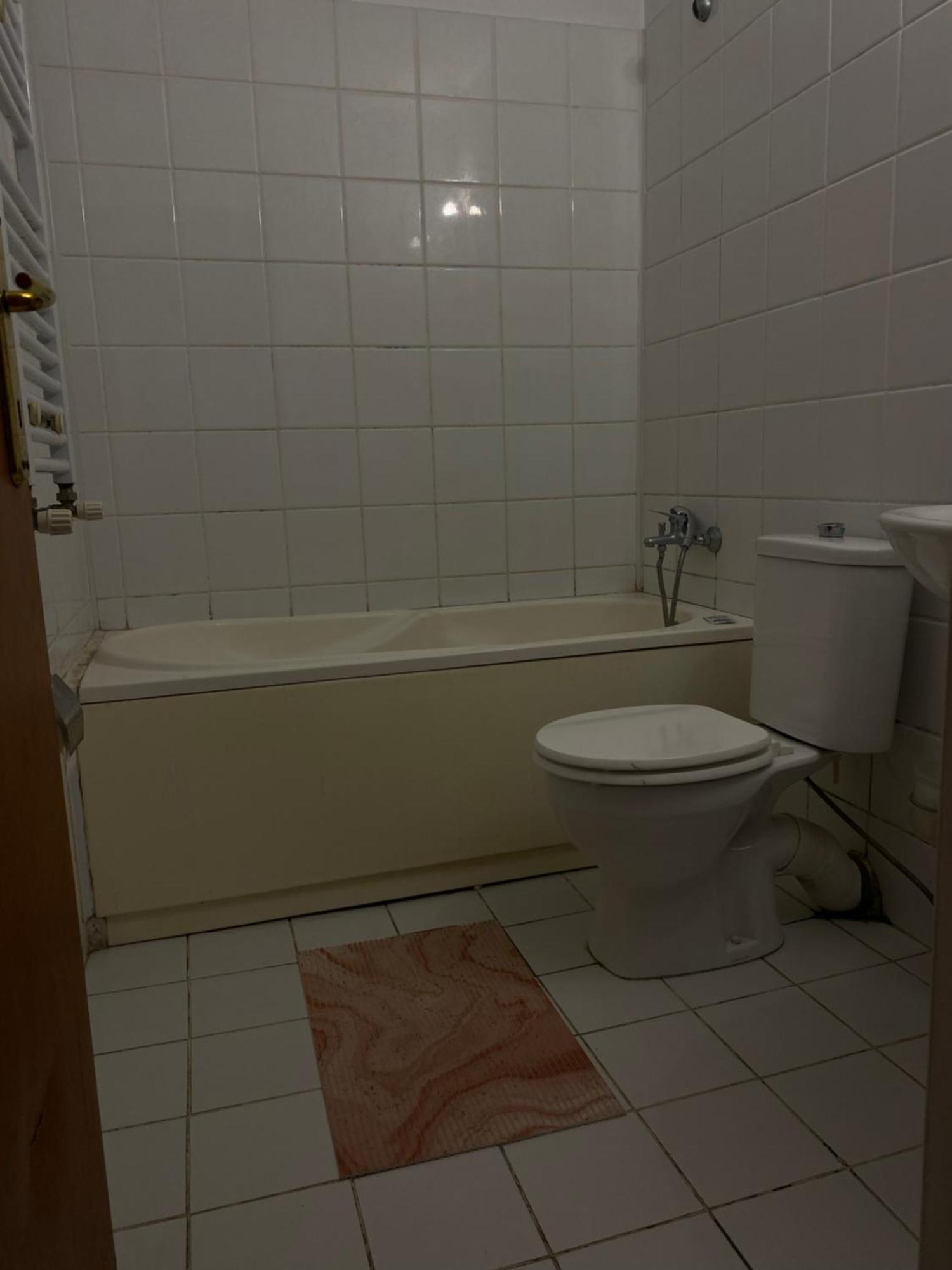 فيلا Quiet Garden 1St Floor بوخارست المظهر الخارجي الصورة